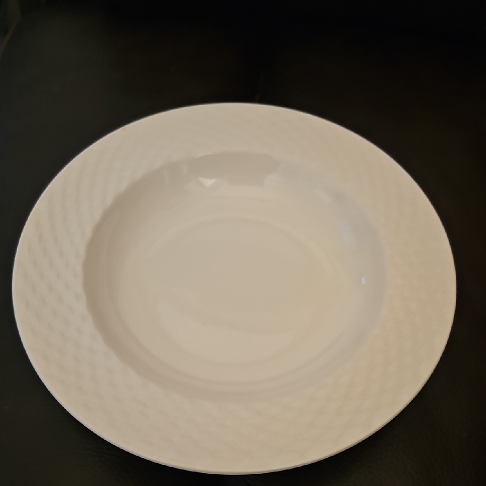 PAGNOSSIN Elegant White Bowl